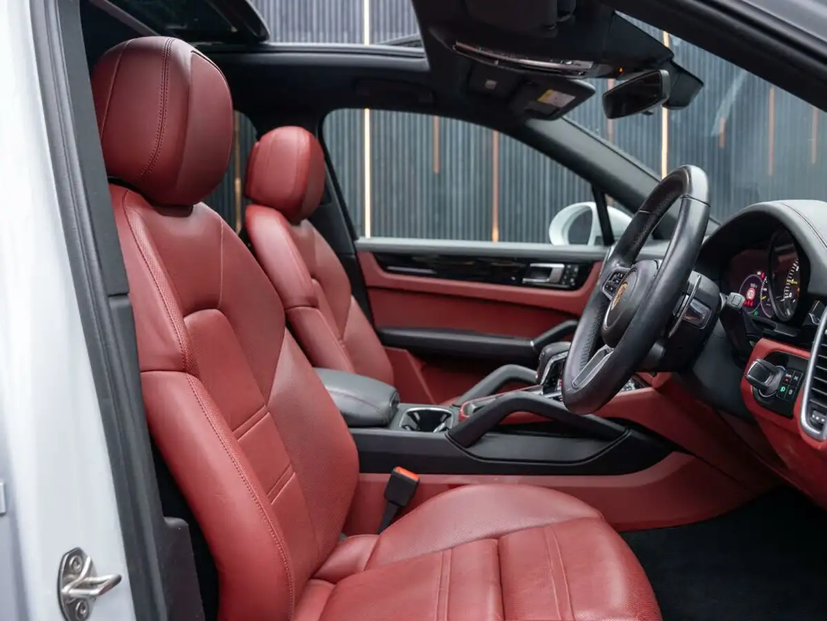 2023-porsche-cayenne-30-v6-e-hybrid-462ps-station-wagon-big-30