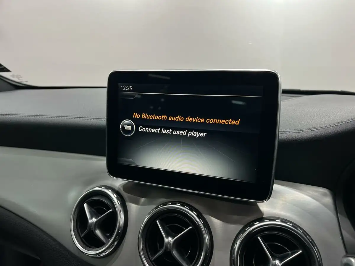 2015-mercedes-benz-gla-class-21d-gla-200d-amg-line-4matic-premium-plusss-7g-dct-big-31