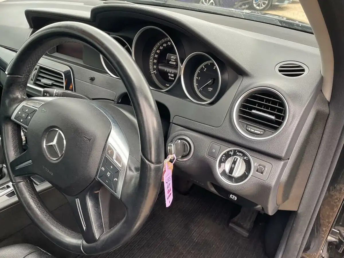 2013-mercedes-benz-c-class-21cdi-c220-cdi-executive-se-170bhp-saloon-4d-7g-tronic-plus-big-11