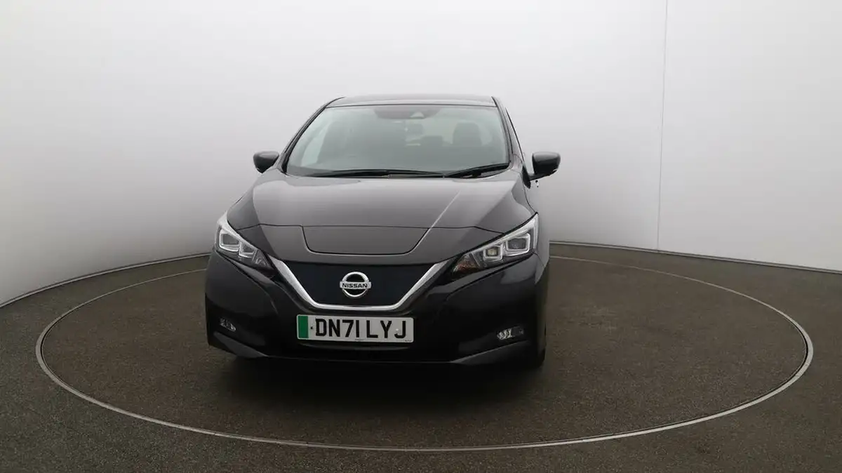 2021-nissan-leaf-e-tekna-big-32