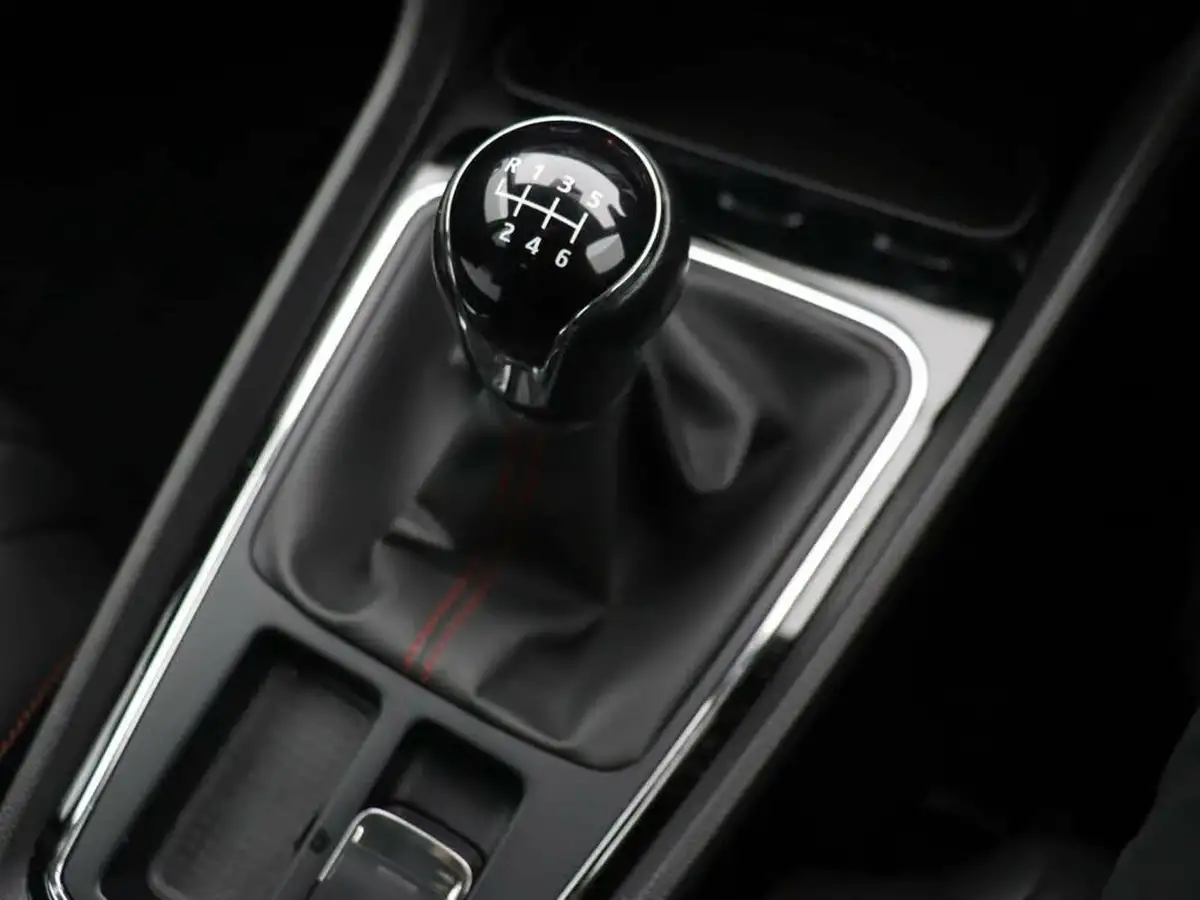 2019-seat-leon-15-tsi-evo-fr-sport-130ps-estate-big-19