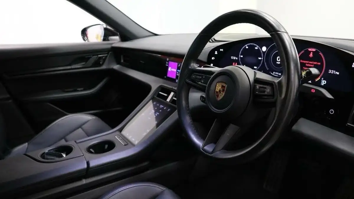 2021-porsche-taycan-e-4s-530ps-big-6