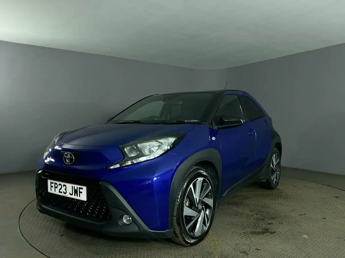 2023-toyota-aygo-x-10-vvt-i-edge-big-3