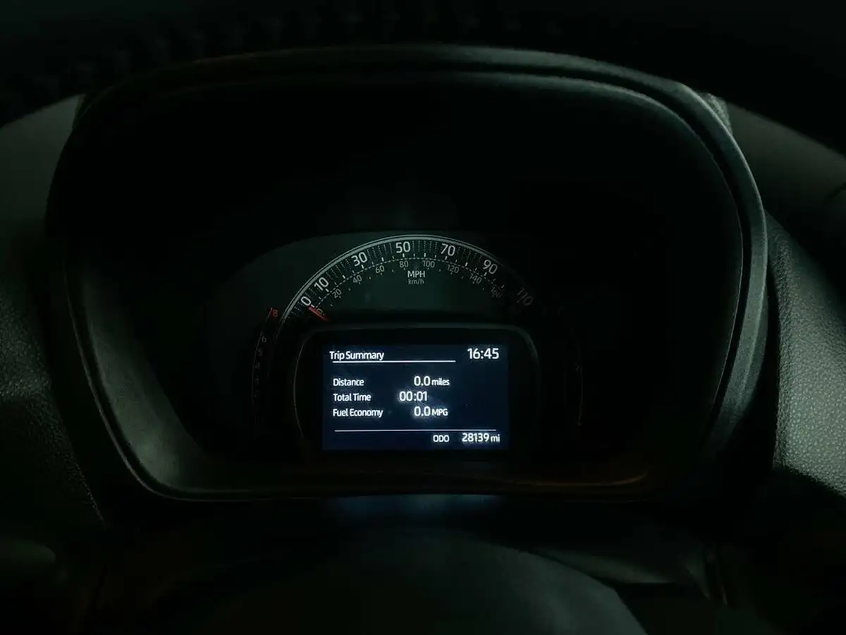 2023-toyota-aygo-x-10-vvt-i-edge-big-27