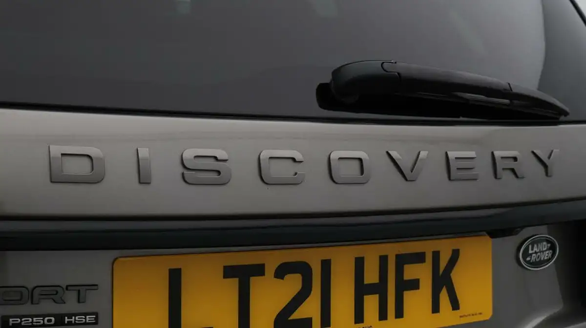 2020-land-rover-discovery-sport-20-p250-r-dynamic-hse-big-24