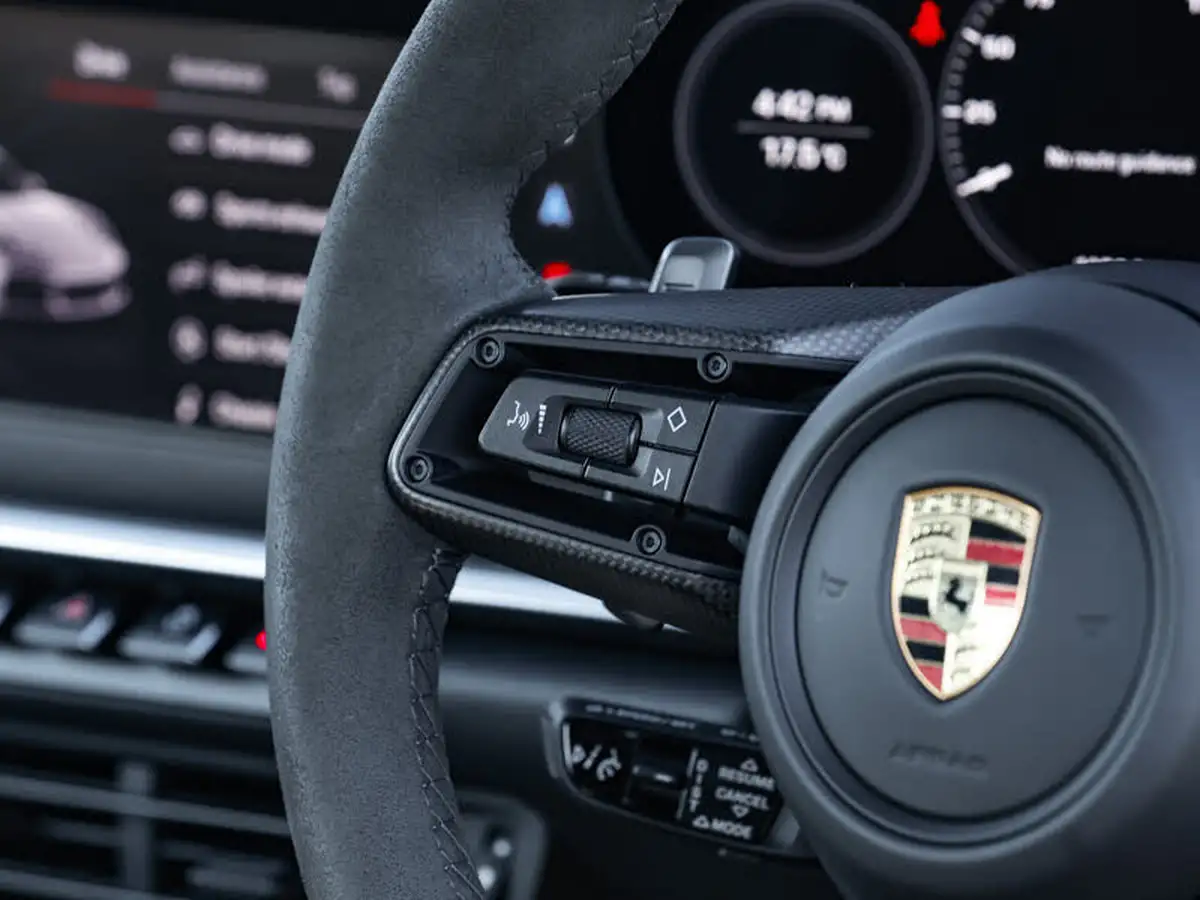 2024-porsche-911-38-turbo-coupe-big-17