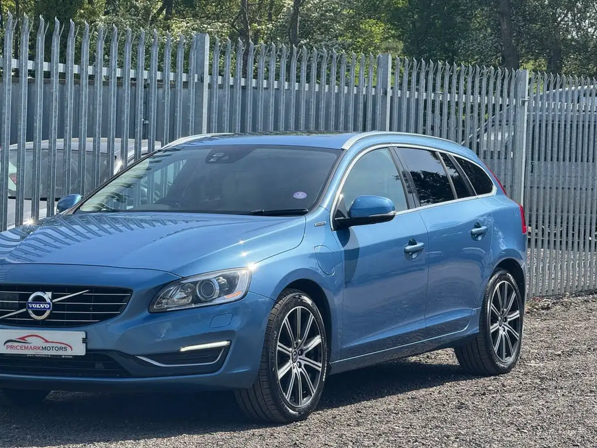 2014-volvo-v60-24td-d6-hybrid-big-38