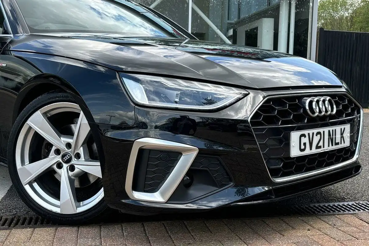 2021-audi-a4-20-35-tdi-s-line-big-5