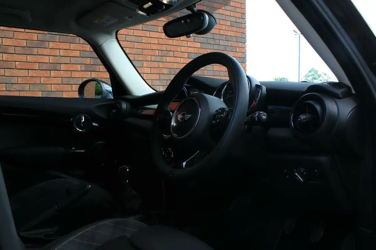 2018-mini-cooper-20-cooper-s-series-ii-ss-hatchback-5d-big-4