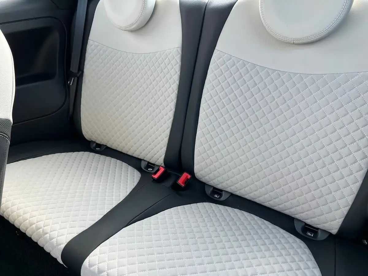 2022-fiat-500-10-dolcevita-big-13