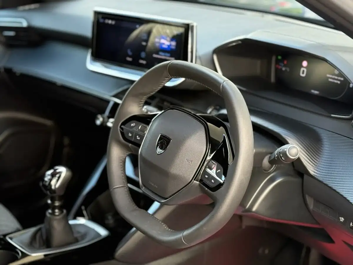 2024-peugeot-2008-suv-12-puretech-allure-100ps-big-58