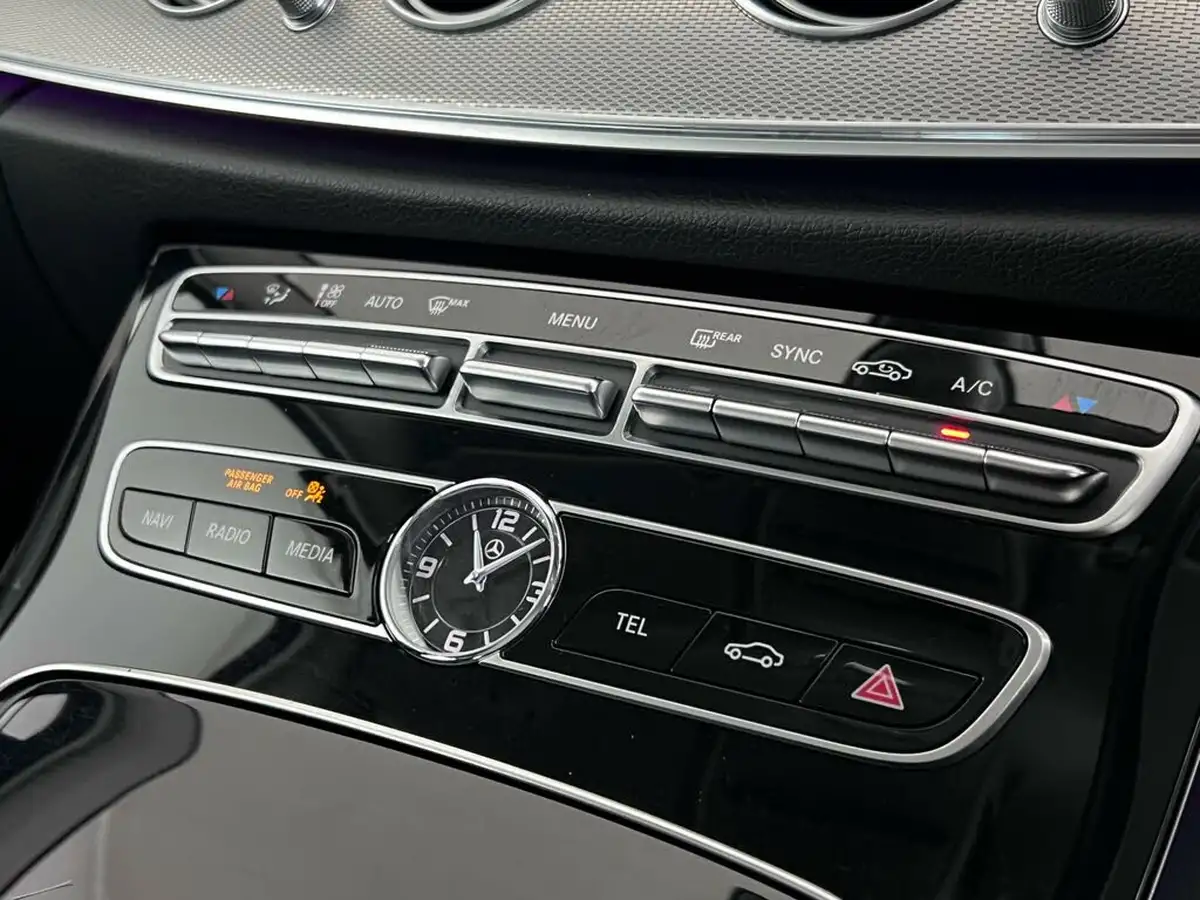 2019-mercedes-benz-e-class-20-e200-se-estate-5d-big-38