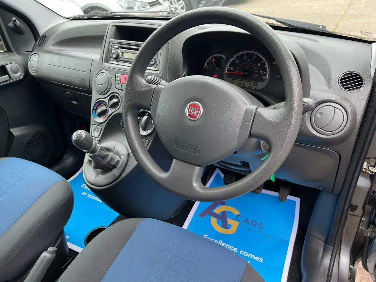 2012-fiat-panda-12-active-big-2