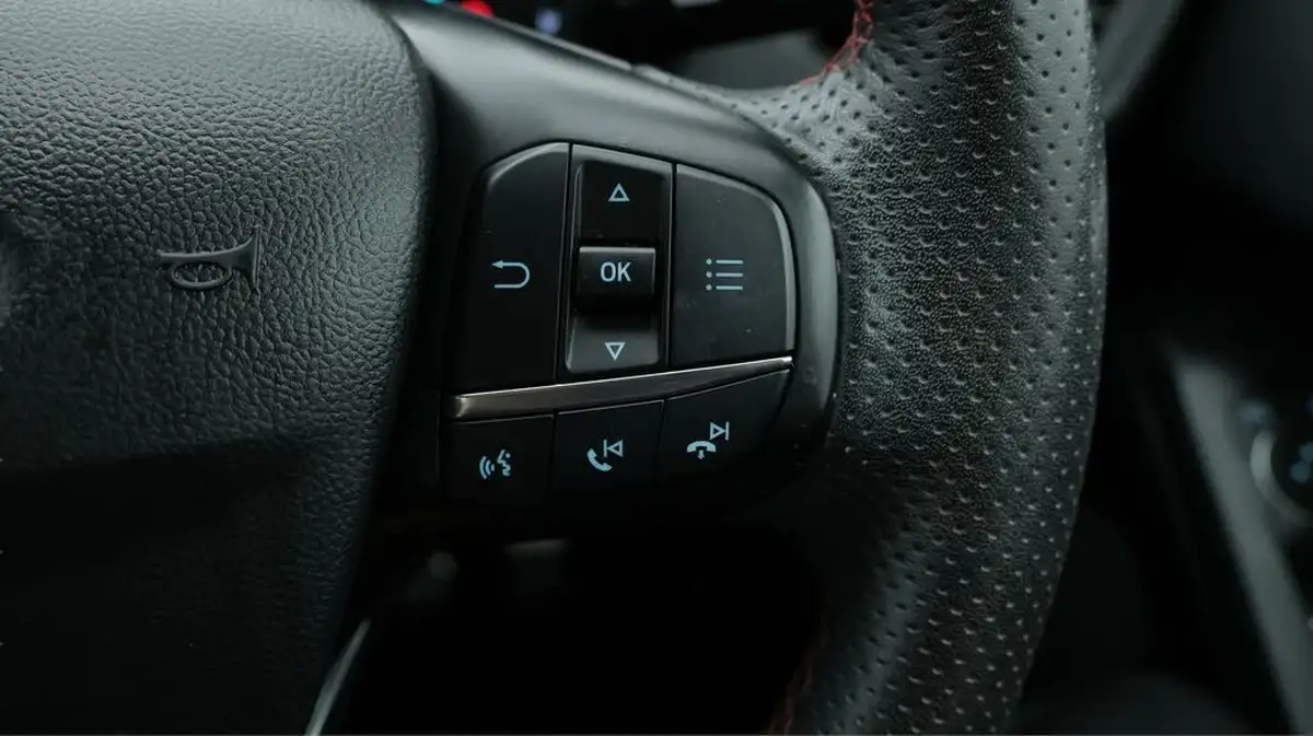 2020-ford-focus-10t-st-line-edition-125ps-hybrid-mhev-estate-big-24