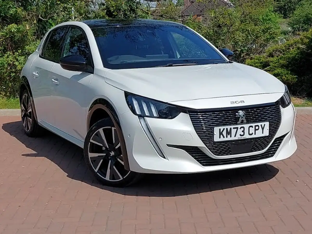 2023-peugeot-208-12-puretech-gt-130ps-eat8-big-0