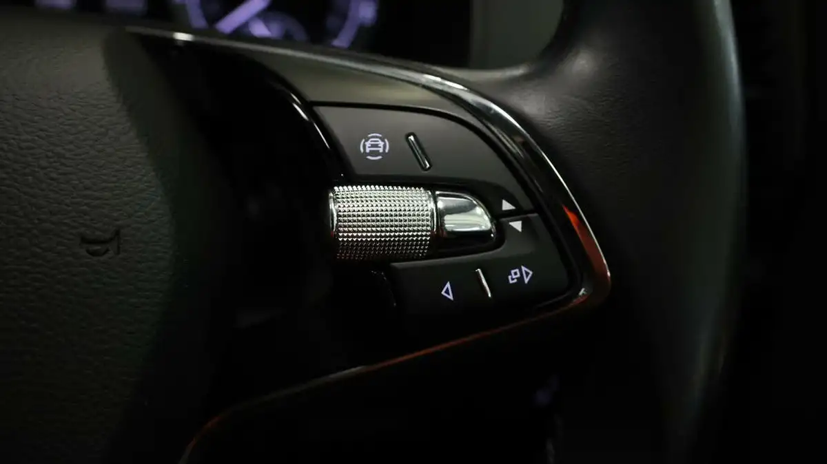 2021-skoda-karoq-15-tsi-se-l-dsg-big-21