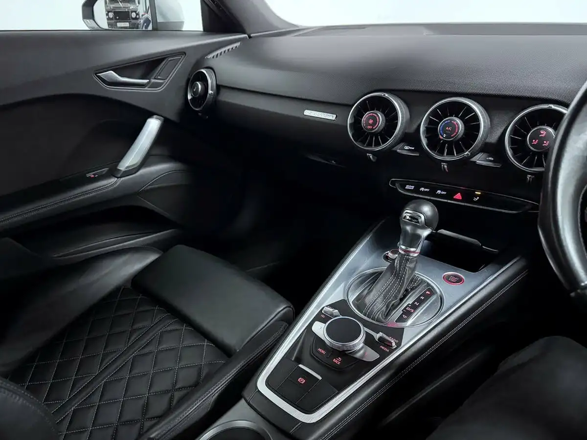 2016-audi-tts-20-tfsi-quattro-tts-ss-coupe-s-tronic-big-27