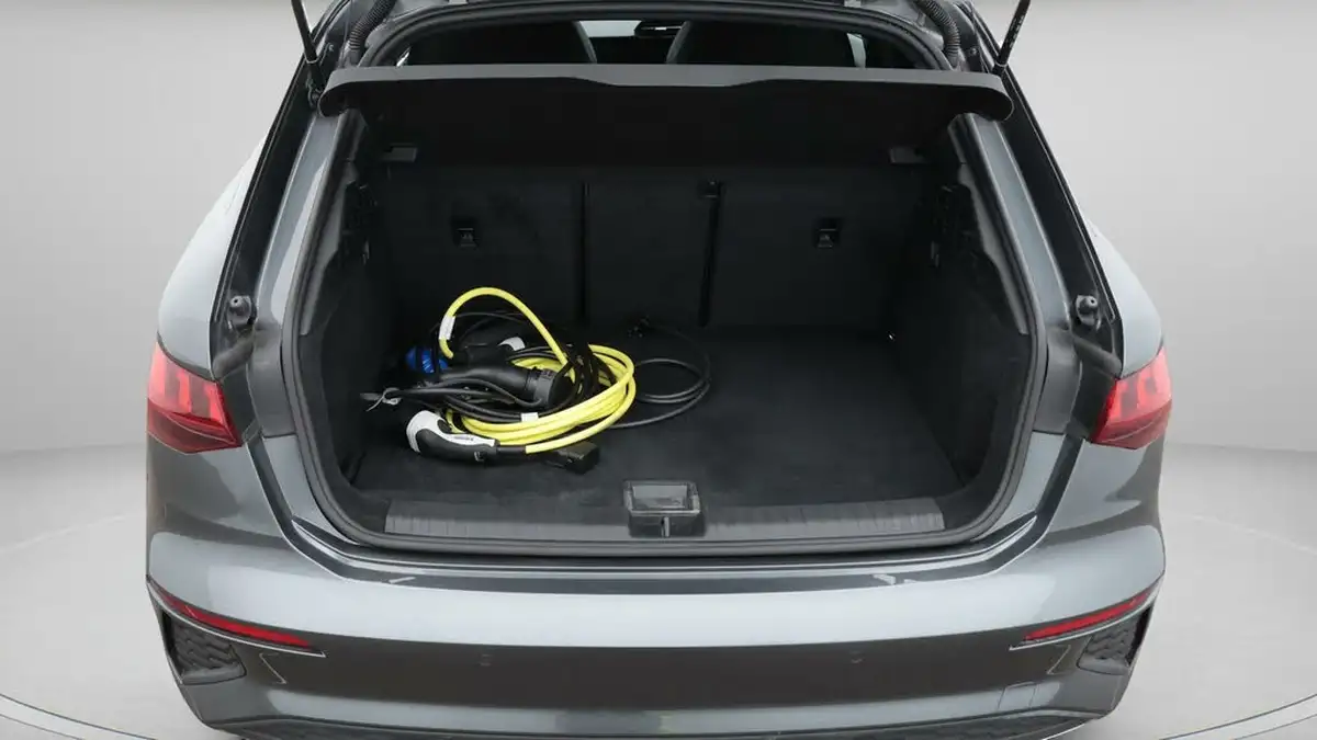 2022-audi-a3-14-40-tfsi-e-s-line-big-17