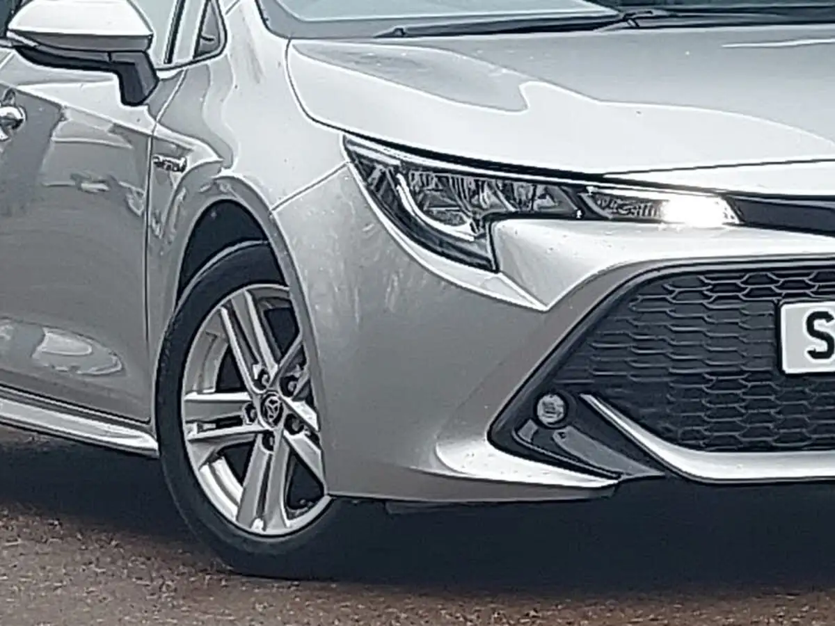 2021-toyota-corolla-18-vvt-i-icon-spare-wheel-touring-sports-5d-big-8