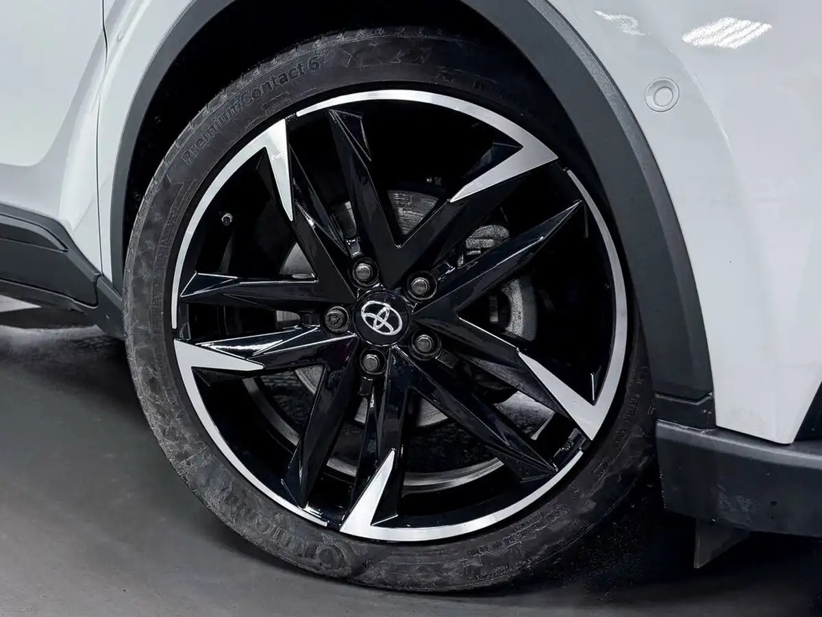 2022-toyota-c-hr-18-vvt-i-gr-sport-big-15