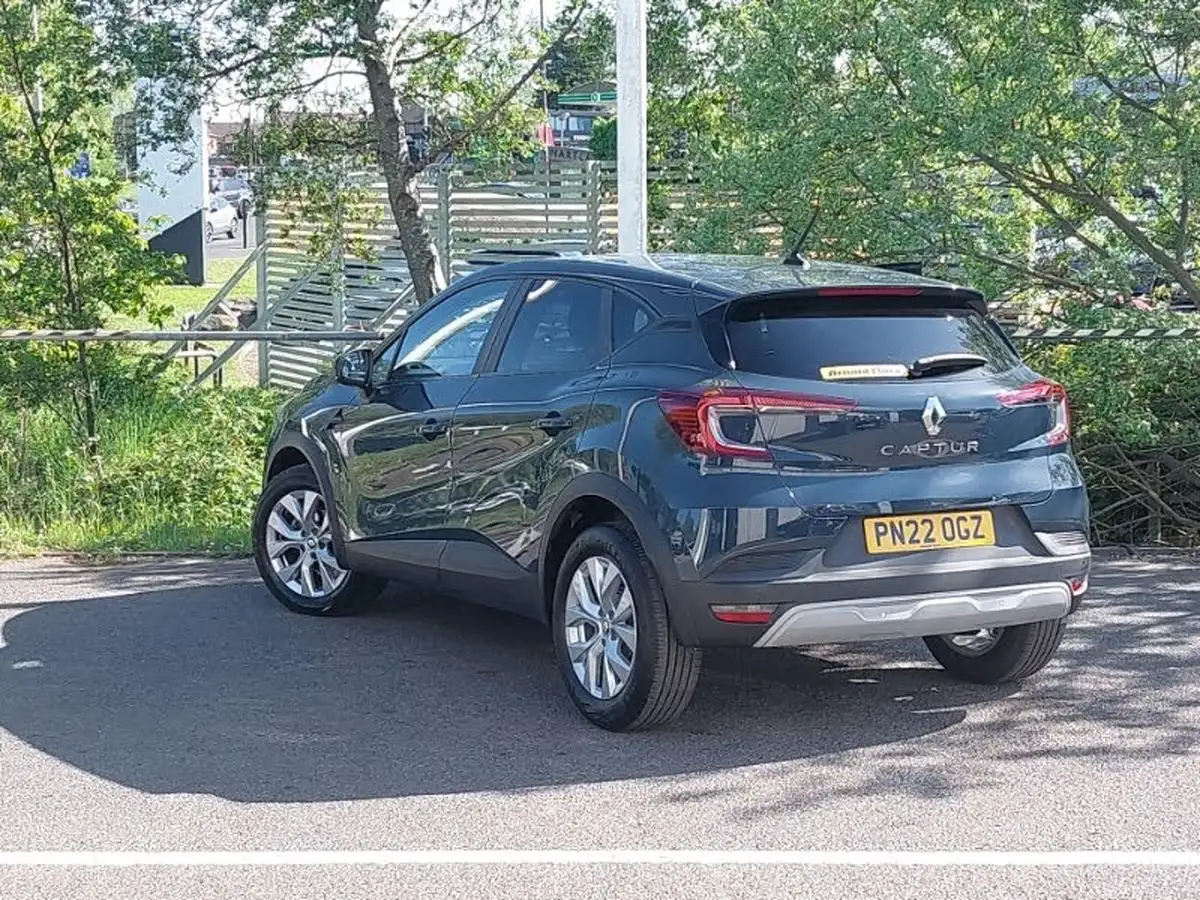 2022-renault-captur-13-tce-iconic-edition-big-1