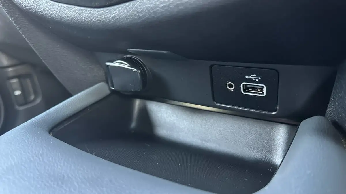 2021-nissan-juke-10-dig-t-n-connecta-dct-big-23