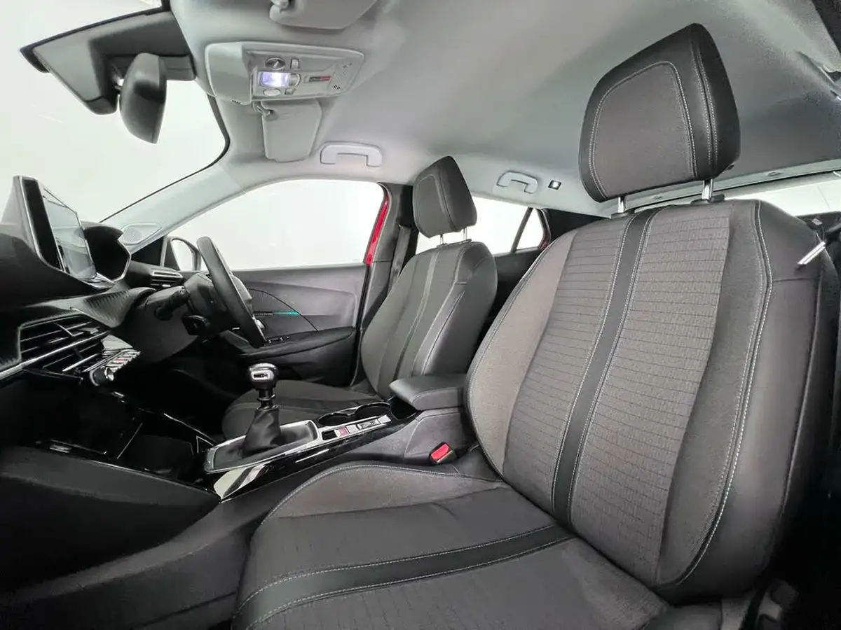 2021-peugeot-2008-suv-12-puretech-allure-100bhp-big-11