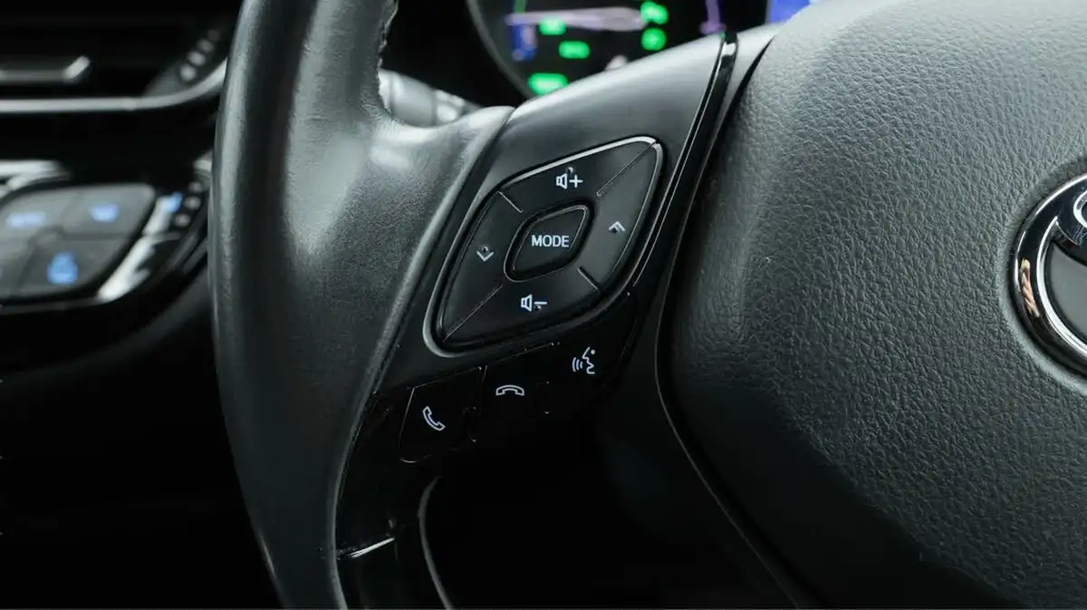 2019-toyota-c-hr-18-vvt-i-dynamic-big-25
