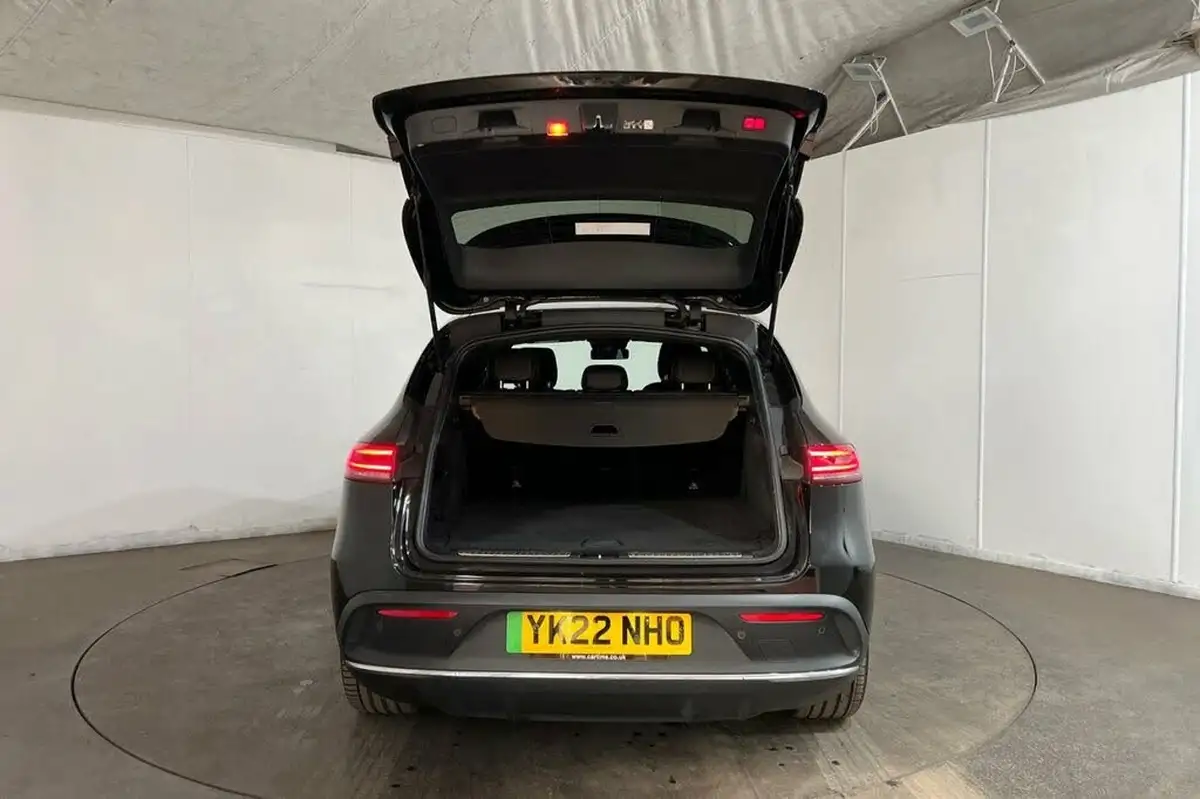 2022-mercedes-benz-eqc-e-eqc-400-amg-line-premium-big-37