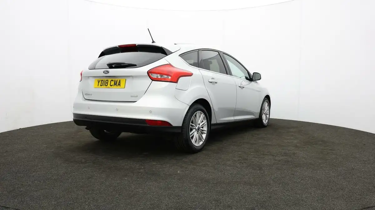 2018-ford-focus-10t-zetec-edition-125ps-hatchback-auto-big-75