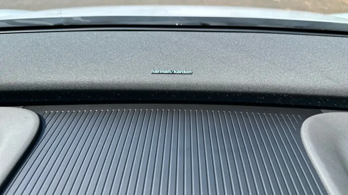 2025-volvo-ex30-e-twin-ultra-big-24