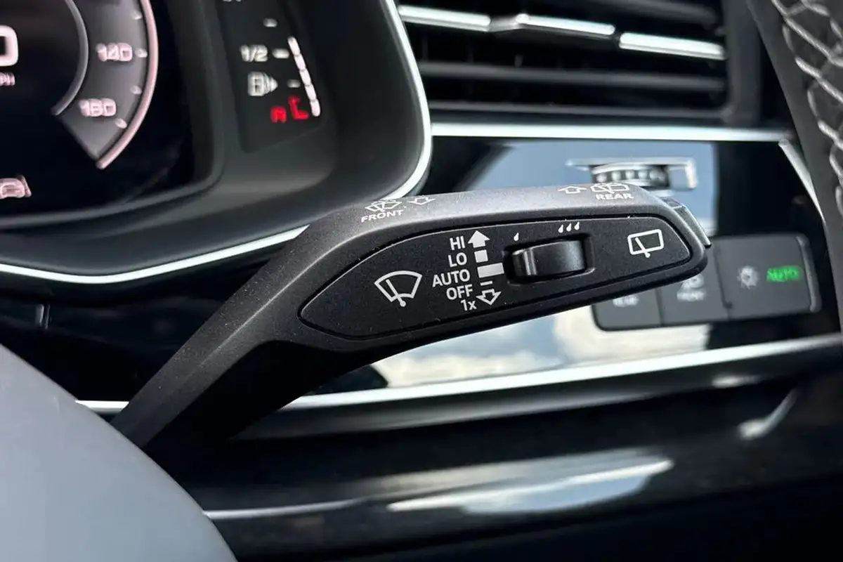 2025-audi-q7-30-50-tdi-black-edition-big-34