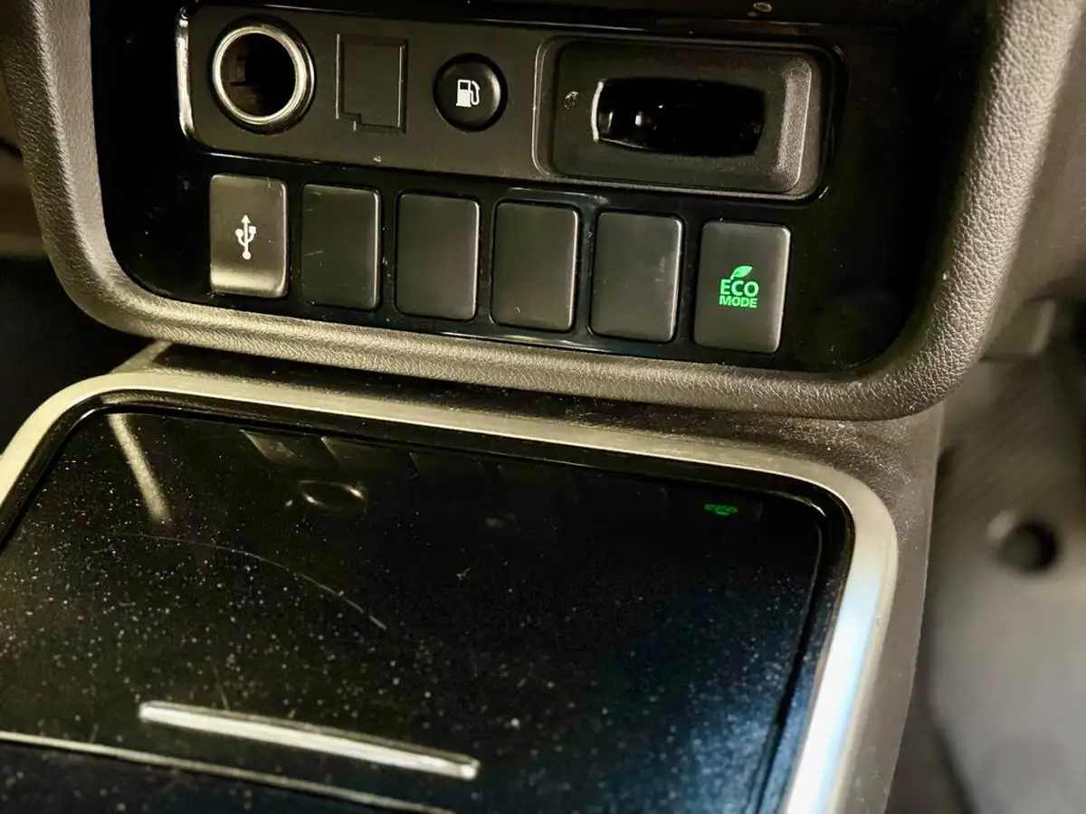 2020-mitsubishi-outlander-24-reflex-plus-commercial-big-20