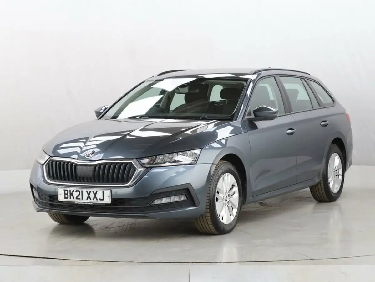2021-skoda-octavia-20tdi-se-technology-115ps-scr-estate-big-4