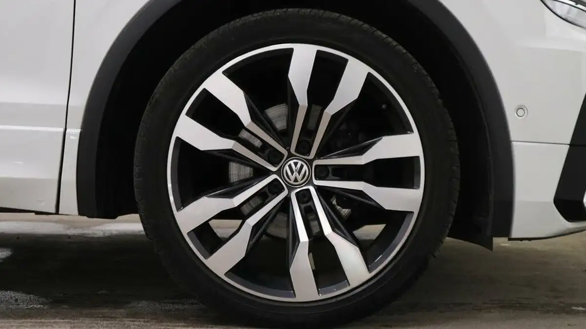 2019-volkswagen-tiguan-20tdi-r-line-tech-150ps-4motion-dsg-big-10