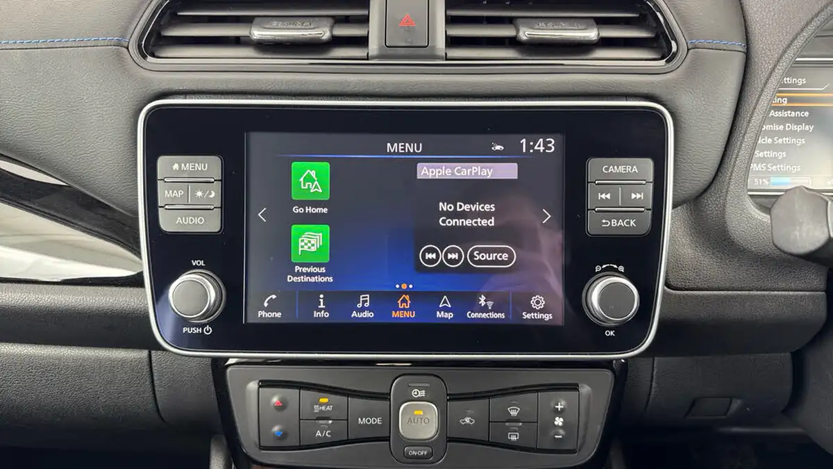2022-nissan-leaf-e-n-connecta-39kwh-big-11