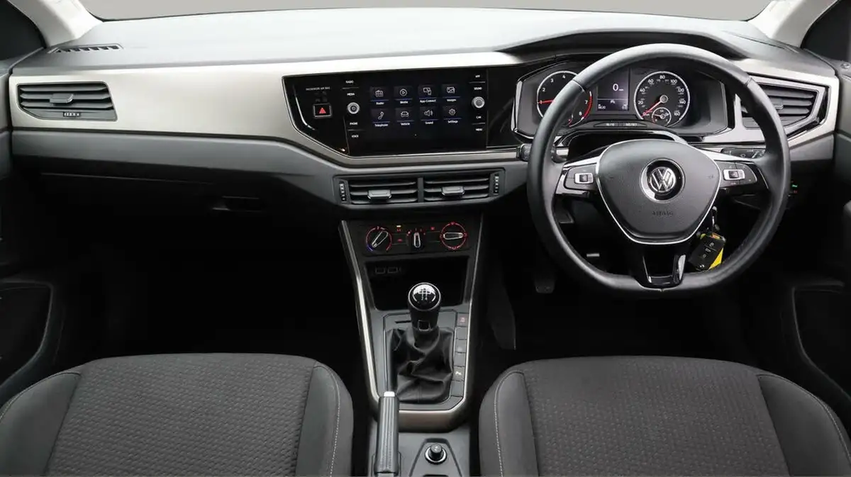 2021-volkswagen-polo-10-tsi-match-big-13