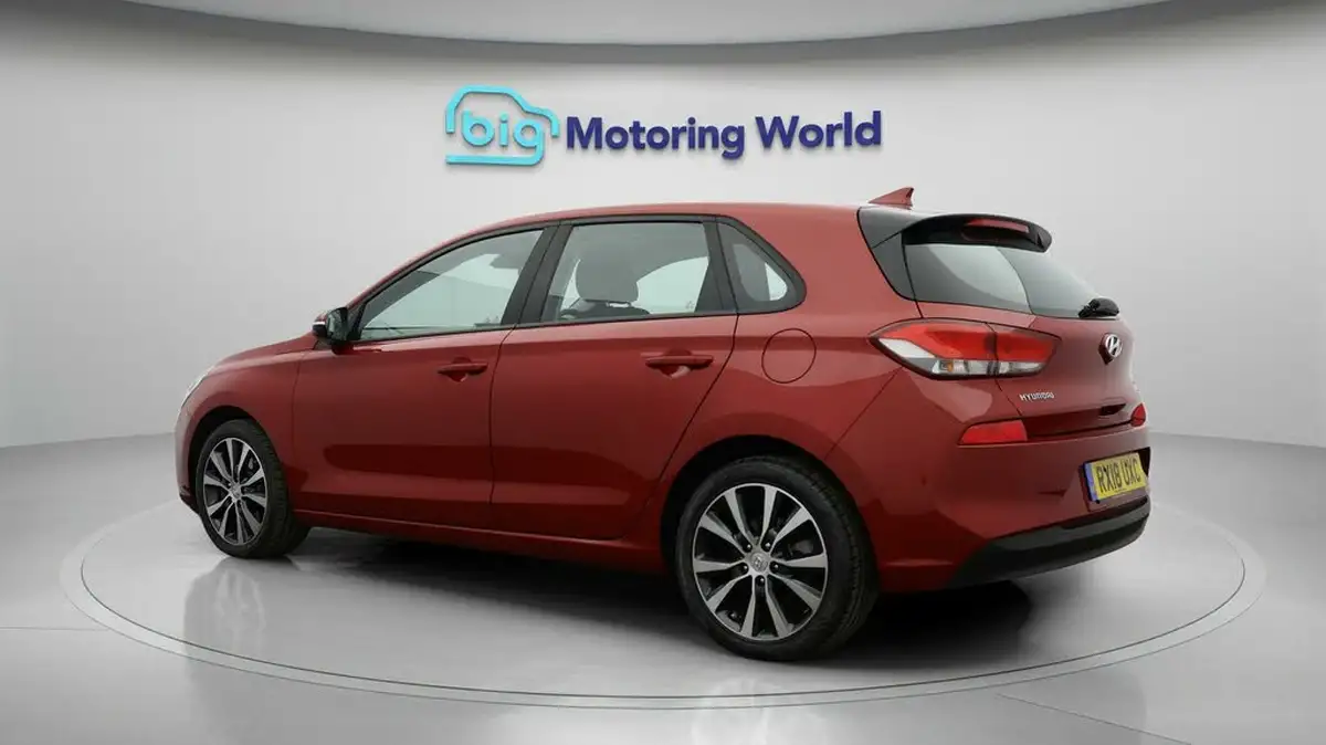 2018-hyundai-i30-14-t-gdi-se-nav-blue-drive-isg-hatchback-dct-big-4