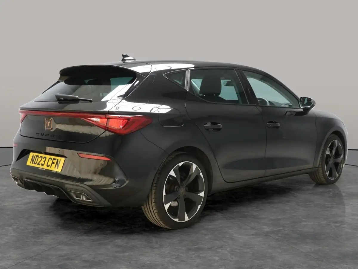 2023-cupra-leon-nf-15-etsi-v1-hatchback-big-12