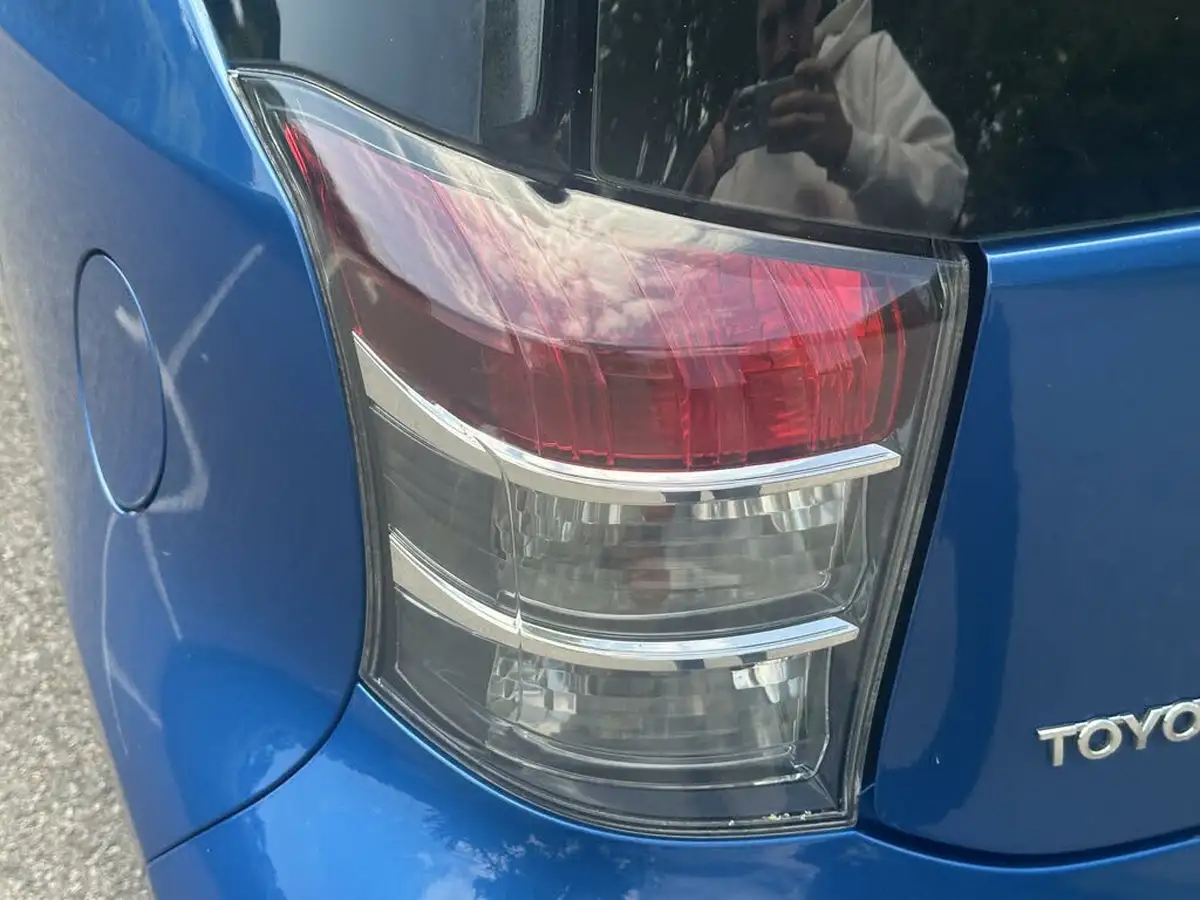 2010-toyota-iq-10-2-big-13