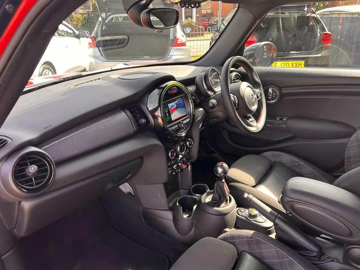 2019-mini-cooper-15-cooper-sport-hatchback-5d-big-13