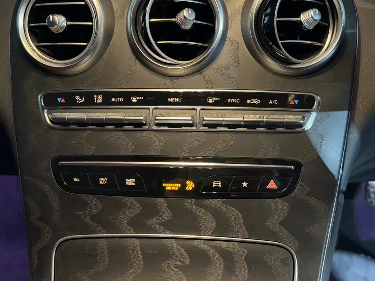2020-mercedes-benz-glc-class-big-22