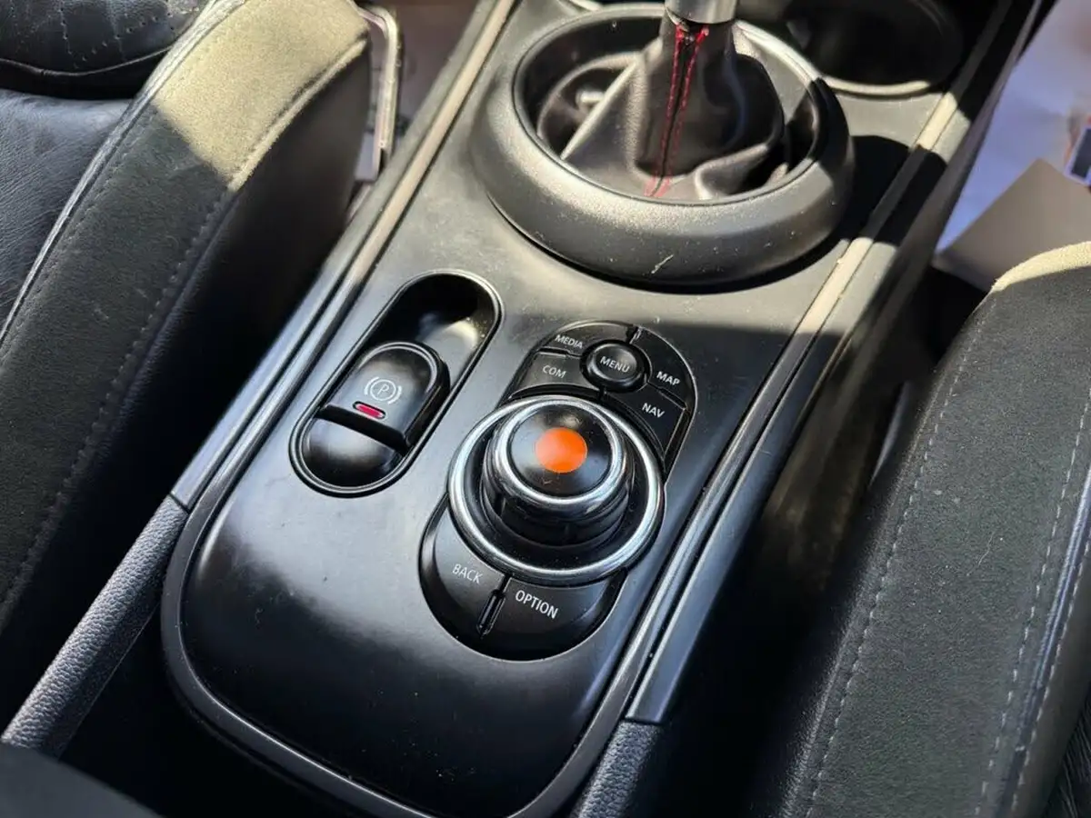 2018-mini-countryman-20-cooper-s-ss-auto-big-15