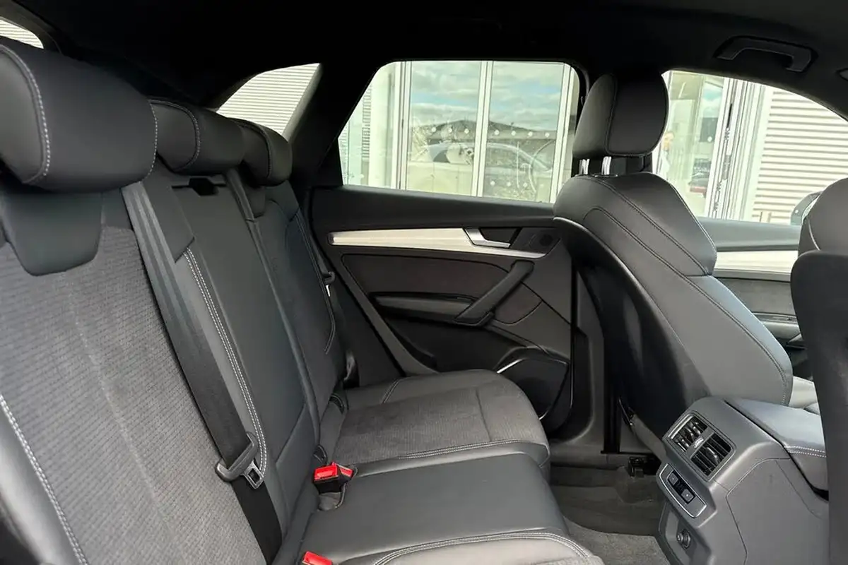 2025-audi-q5-20-45-tfsi-s-line-station-wagon-big-33