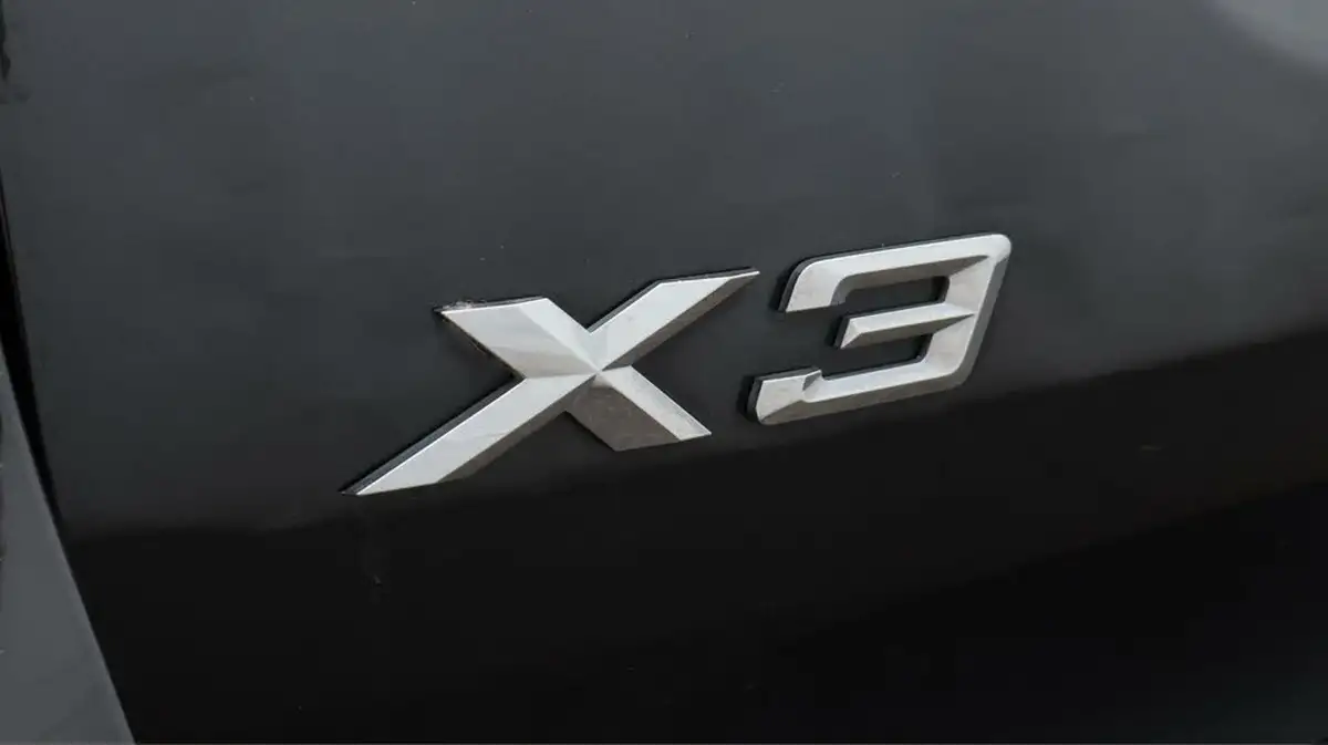 2021-bmw-x3-20-xdrive-30e-xline-big-20