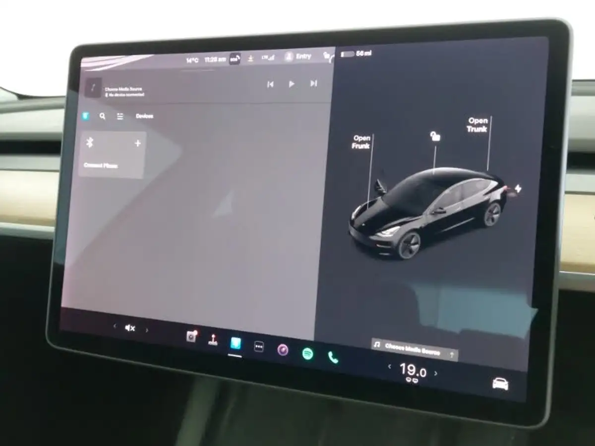 2021-tesla-model-3-e-long-range-4x4-big-15