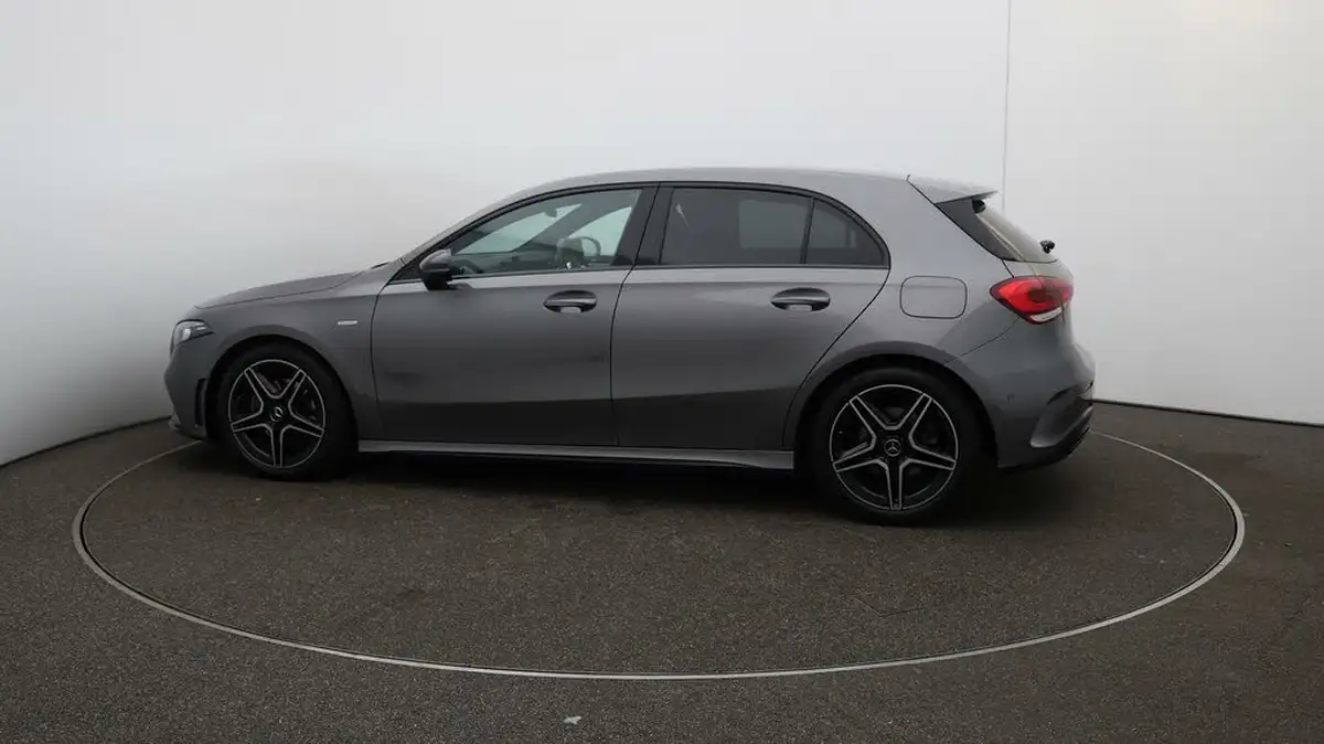 2022-mercedes-benz-a-class-13-a200-amg-line-executive-edition-hatchback-5d-7g-dct-big-57