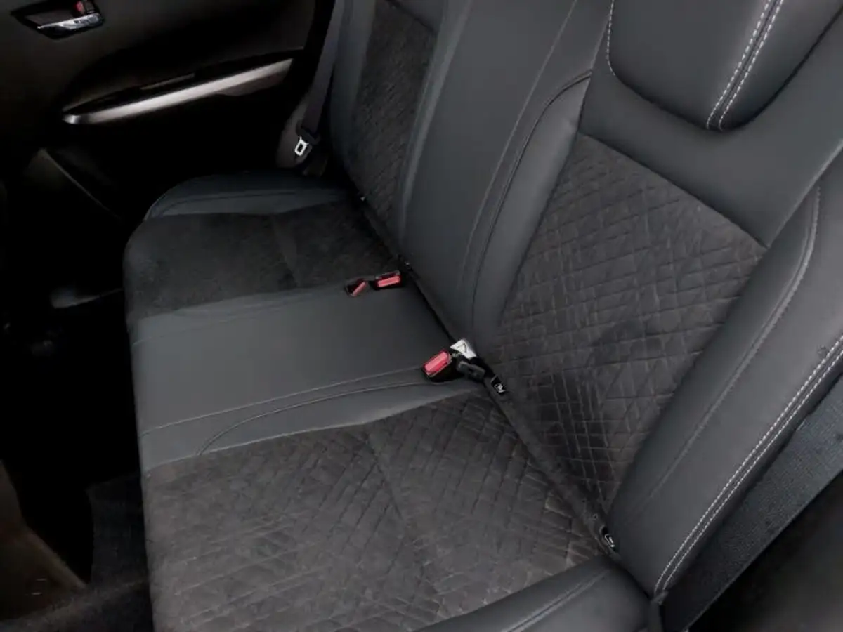 2023-suzuki-vitara-14-boosterjet-sz5-allgrip-big-5