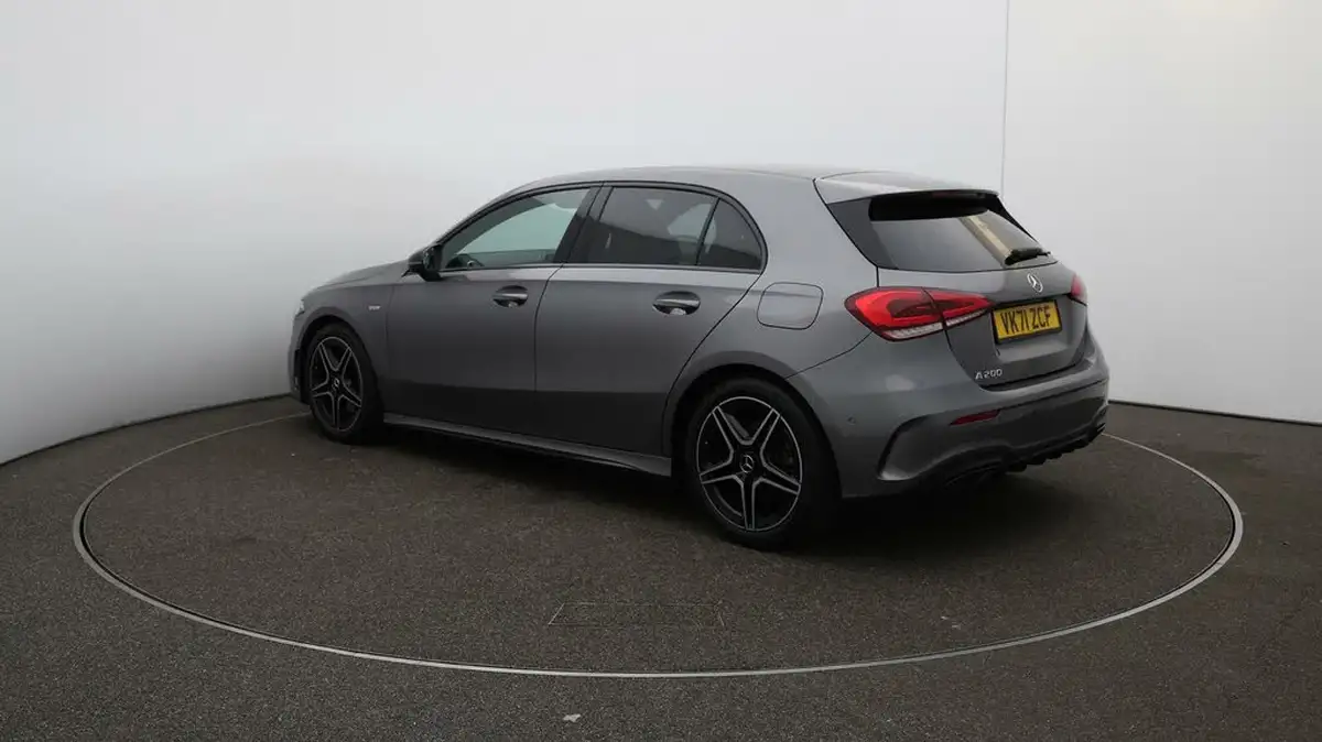 2022-mercedes-benz-a-class-13-a200-amg-line-executive-edition-hatchback-5d-7g-dct-big-5