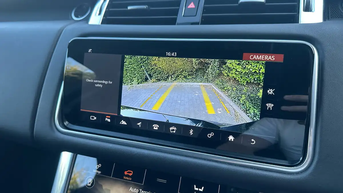 2021-land-rover-range-rover-sport-20-p400e-hse-dynamic-big-11